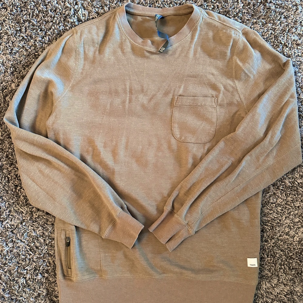 Men Vuori Jeffreys Pullover. Size S. Color: brown/chesnut.